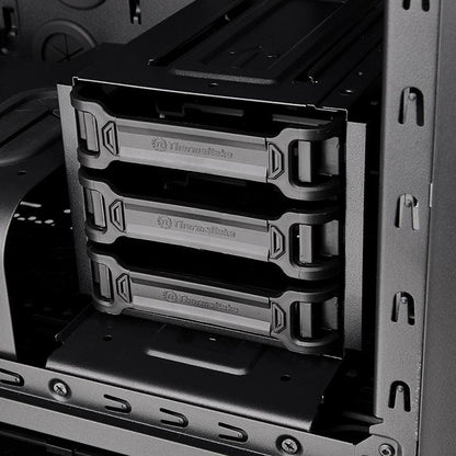 Core X31 Riing RGB Edition