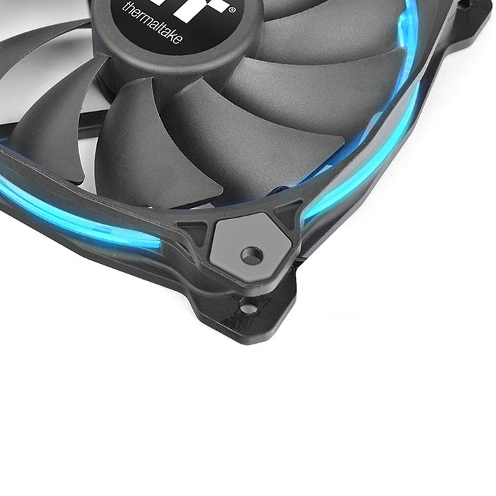 Riing 12 RGB Radiator Fan TT Premium Edition