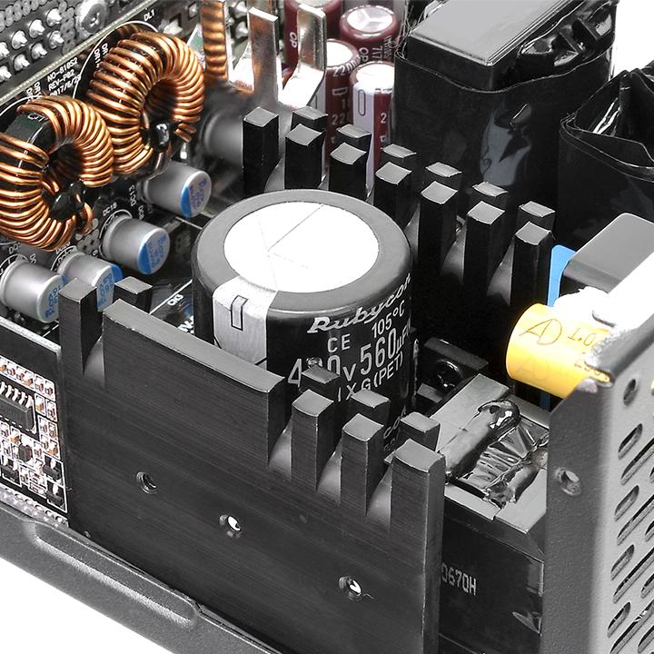 Thermaltake Toughpower Grand RGB 650W Gold (RGB Sync Edition