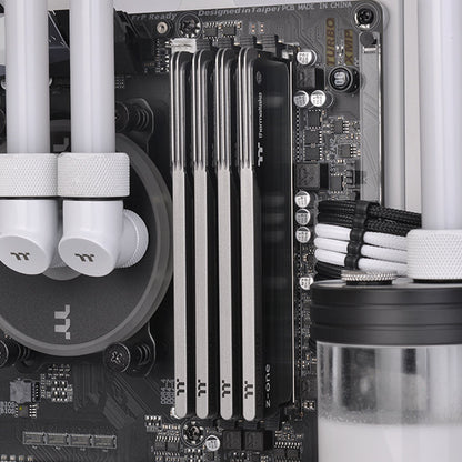 TOUGHRAM Z-ONE Memory DDR4 3600MHz (8GB x 2)